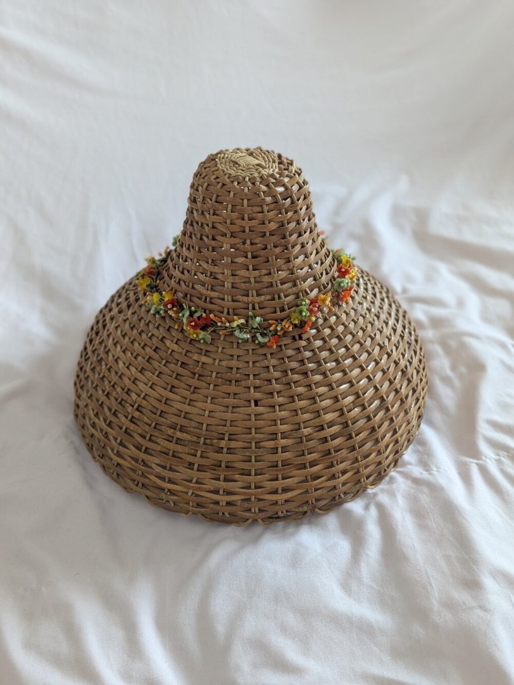 Tan Flower Detailed Woven Basket Hat